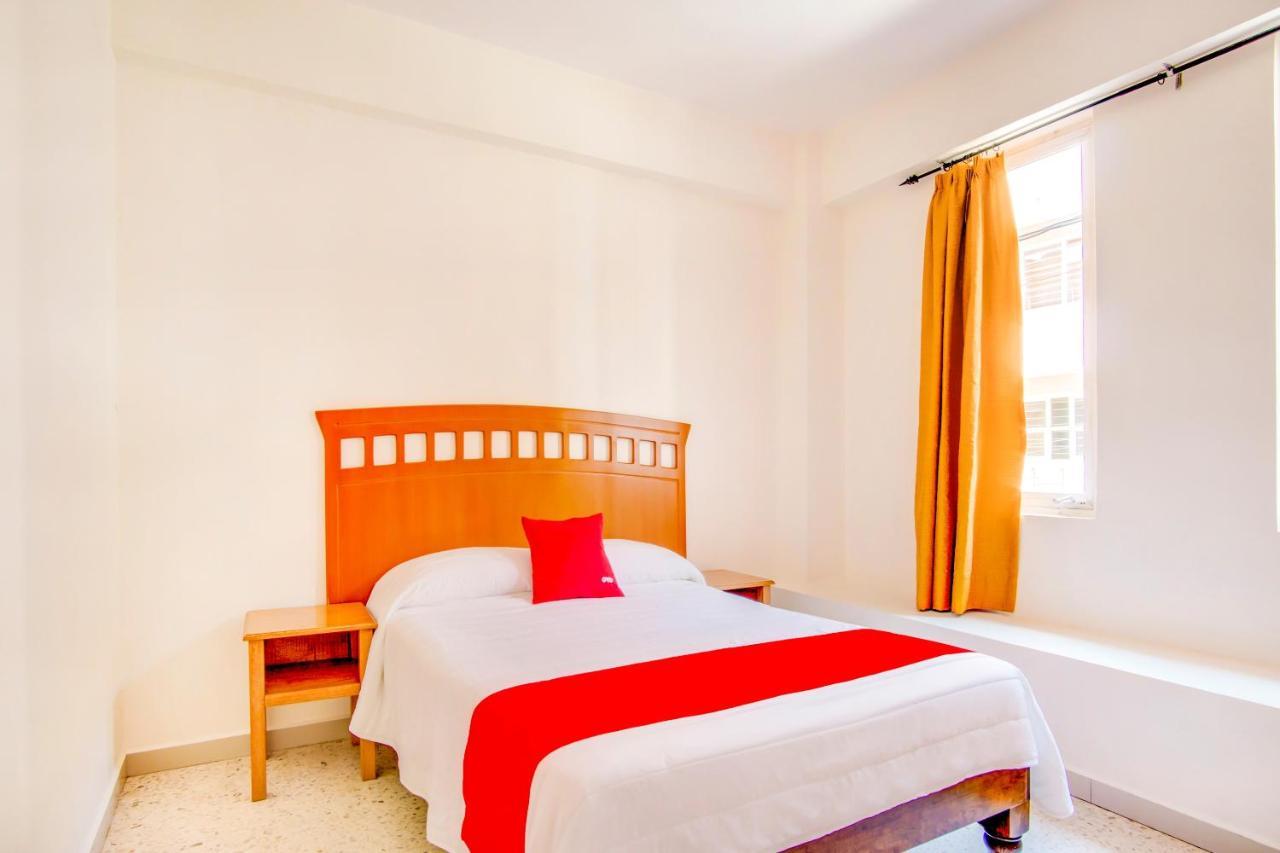 Hotel La Estancia Коліма Екстер'єр фото