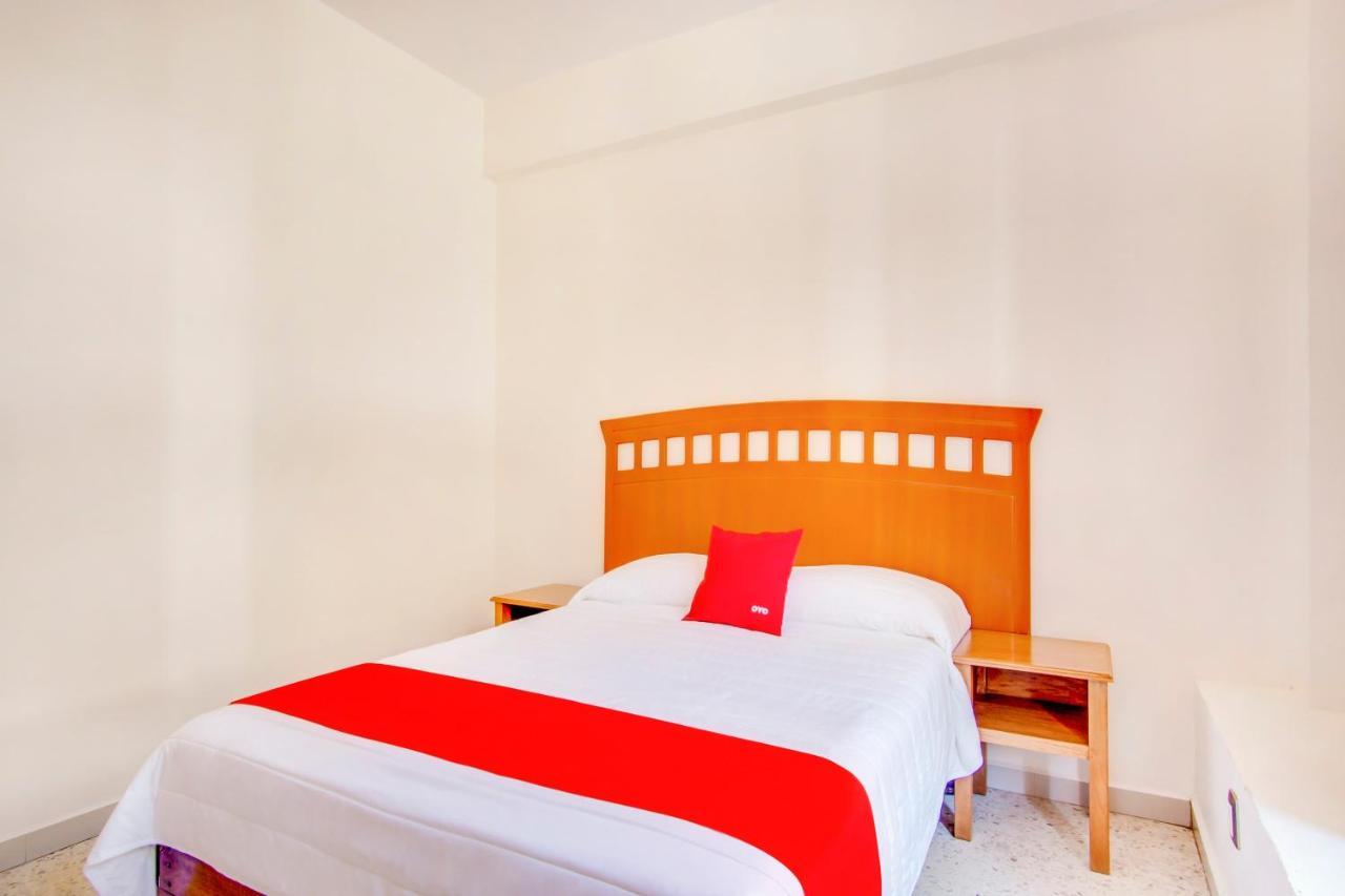 Hotel La Estancia Коліма Екстер'єр фото