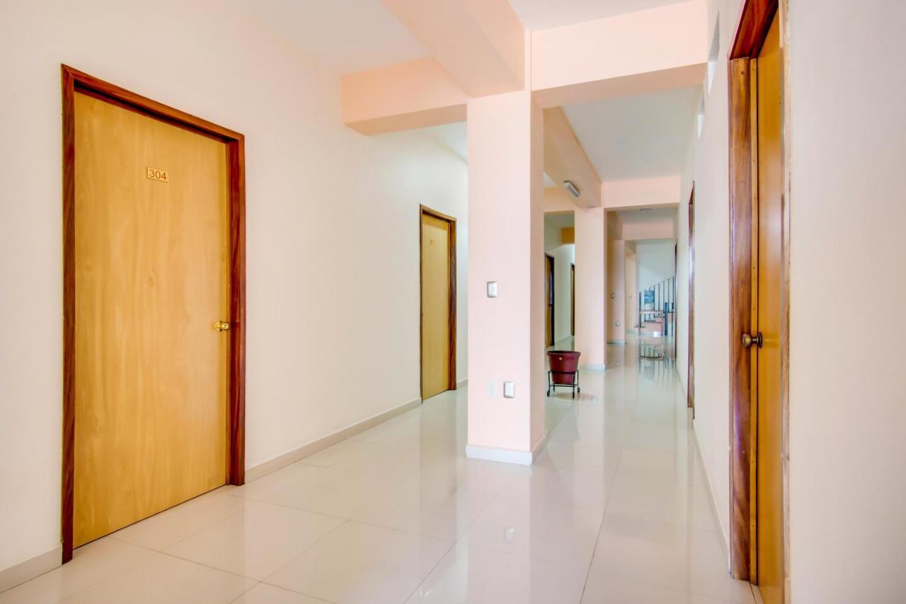 Hotel La Estancia Коліма Екстер'єр фото