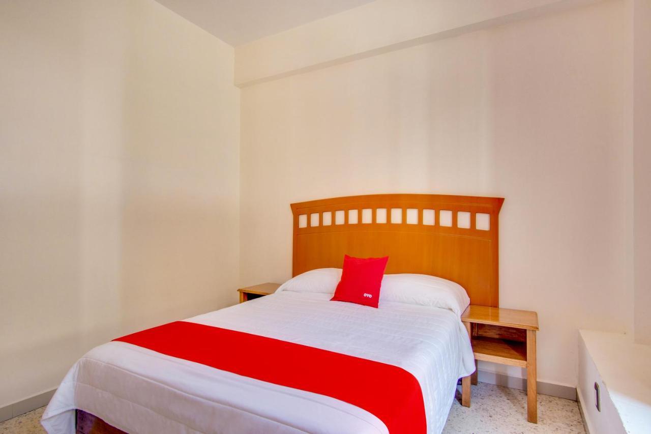 Hotel La Estancia Коліма Екстер'єр фото