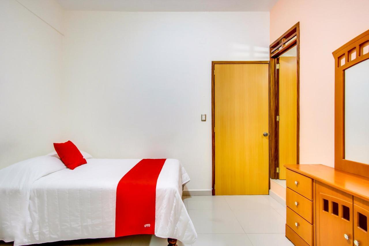 Hotel La Estancia Коліма Екстер'єр фото